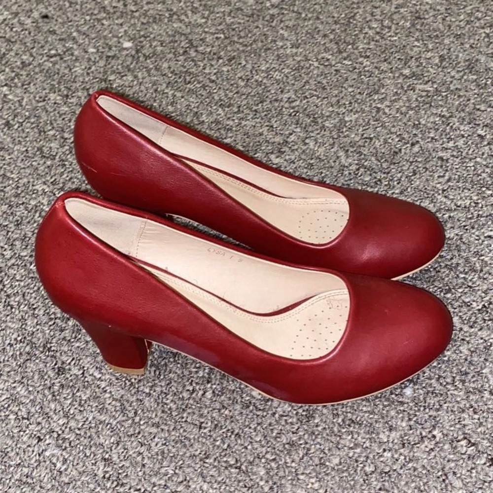 Red High Heels - Picture 3 of 3